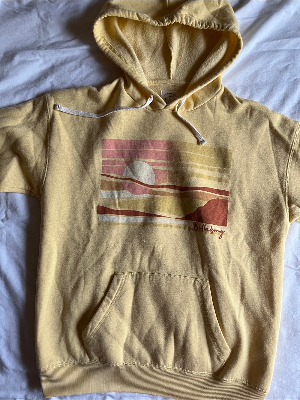 Billabong Yellow Pullover Hoodie with Sunset Graphic